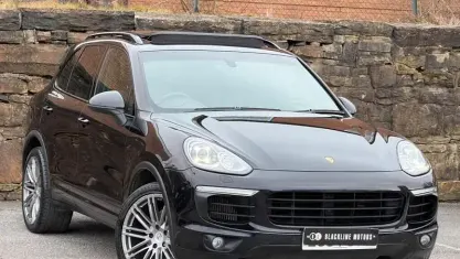 Used Porsche Cayenne 262 HP (192 kW) 2014 Black SUV