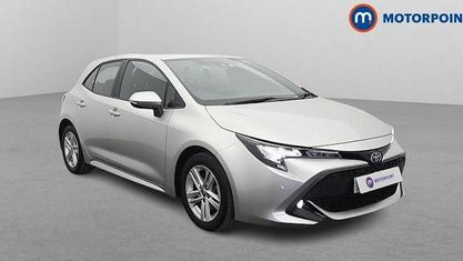 Usado Toyota Corolla 122 CV (89 kW) 2022 Plateado Utilitario