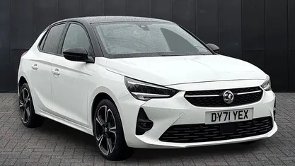Used Vauxhall Corsa SRi 101 HP (74 kW) 2021 White Hatchback