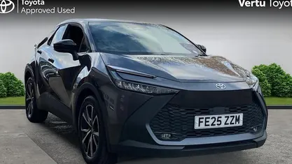 Used Toyota C-HR Design 140 HP (102 kW) 2025 SUV