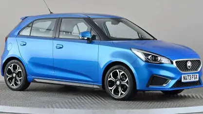 Used MG MG3 Exclusive 106 HP (77 kW) 2023 Blue Hatchback