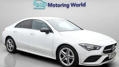 Begagnad Mercedes CLA180 AMG line 136 HK (100 kW) 2022 Vit Sedan