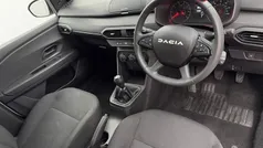Used 2024 Dacia Jogger Essentiel MPV | £11,699 (Good price)