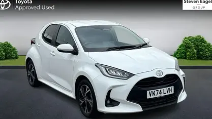 Used Toyota Yaris Design 116 HP (85 kW) 2024 White Hatchback