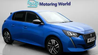 Gebraucht Peugeot 208 Allure+ 102 PS (75 kW) 2023 Blau Kleinwagen