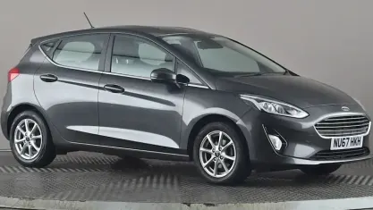 Käytetty Ford Fiesta Zetec 86 HP (63 kW) 2019 Viistoperä