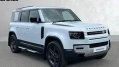 Metallic yulong white Used 2023 Land Rover Defender SE SUV | £55,862 (Fair price)