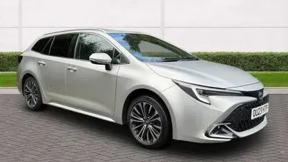 Used Toyota Corolla Design 140 HP (102 kW) 2023 Silver Estate