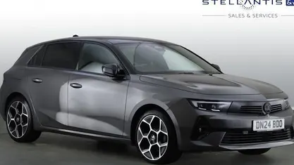 Used 2025 Vauxhall Astra Ultimate Hatchback | £18,397 (Fair price)