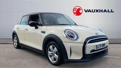White Used 2022 Mini Cooper Classic Hatchback | £15,164 (Fair price)