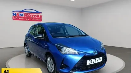 Used Toyota Yaris Hybrid Active 101 HP (74 kW) 2019 Hatchback
