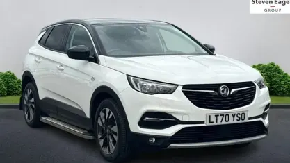 Used Vauxhall Grandland X SRi 131 HP (96 kW) 2020 White SUV