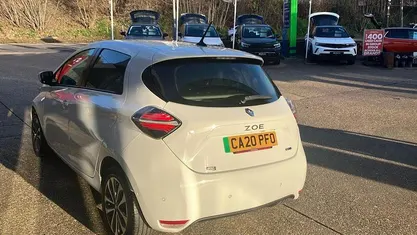 White Used 2020 Renault Zoe GT-Line Hatchback | £7,935 (Fair price)