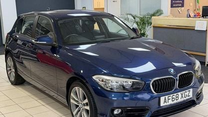 Używany BMW 120 Sport Line 184 KM (135 kW) 2018 Niebieski Hatchback