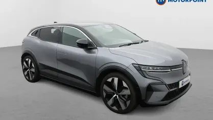 Used Renault Megane E-Tech Komfort 160 kW (218 HP) 2024 Grey/black Hatchback
