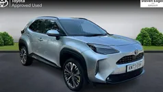 Used 2025 Toyota Yaris Hybrid Estate | £25,214 (Fair price)