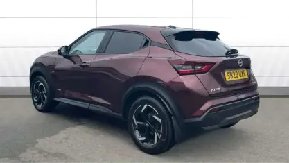 Used Nissan Juke N-Connecta 143 HP (105 kW) 2023 Red SUV