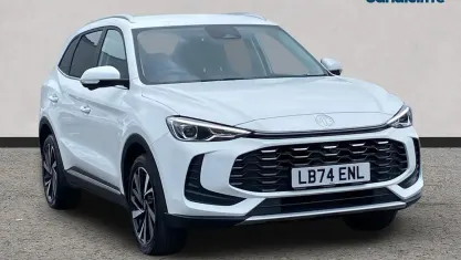 Używany MG ZS Trophy 196 KM (144 kW) 2024 Biały SUV