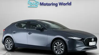 Used Mazda 3 186 HP (136 kW) 2022 Grey Hatchback
