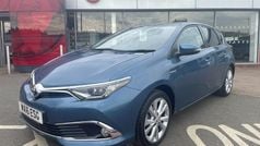 Used 2016 Toyota Auris Hybrid Hatchback | £11,443 (Fair price)