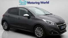 Used 2018 Peugeot 208 Signature Sky Hatchback | £6,300 (Fair price)