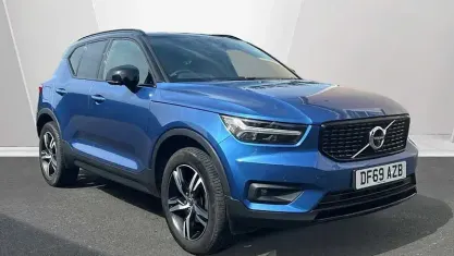 Used Volvo XC40 R-Design 163 HP (119 kW) 2020 SUV
