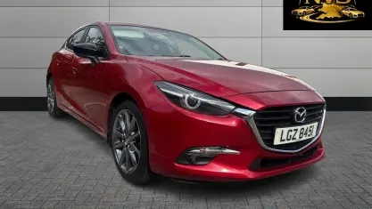 Używany Mazda 3 Inclusive 120 KM (88 kW) 2018 Czerwony Hatchback