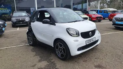 Used Smart ForTwo Cabrio Premium 90 HP (66 kW) 2019 Cabriolet