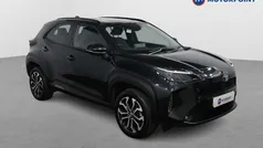 Used 2025 Toyota Yaris Hybrid Design Estate | £20,499 (Good price)