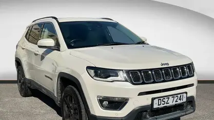 Begagnad Jeep Compass Limited 140 HK (102 kW) 2019 Vit SUV