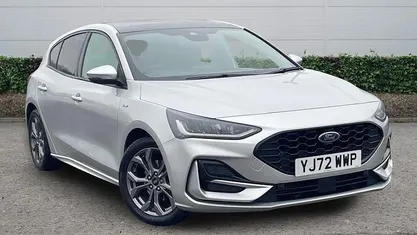Used Ford Focus ST-Line 125 HP (91 kW) 2022 Silver Hatchback