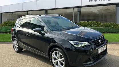 Used 2025 Seat Arona FR SUV | £19,965 (Fair price)
