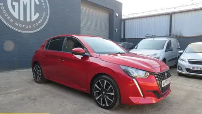 Used Peugeot 208 Allure 102 HP (75 kW) 2020 Red Hatchback