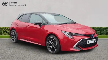 Used Toyota Corolla 122 HP (89 kW) 2022 Scarlet flare bitone Hatchback