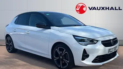 Usado Vauxhall Corsa Ultimate 101 CV (74 kW) 2023 Blanco Utilitario