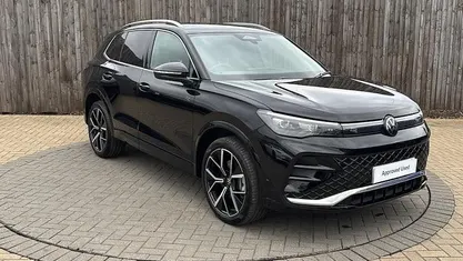 Used 2025 VW Tiguan R-line SUV | £35,399 (Fair price)