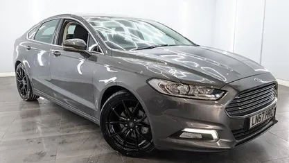 Used Ford Mondeo Zetec 120 HP (88 kW) 2017 Hatchback