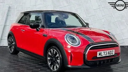 Used Mini Cooper Exclusive 136 HP (100 kW) 2022 Red Hatchback
