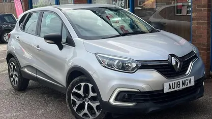 Used Renault Captur Dynamique 90 HP (66 kW) 2018 Silver SUV