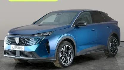 Usado Peugeot 3008 Allure 136 CV (100 kW) 2025 Azul SUV