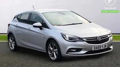 Used Vauxhall Astra Active 136 HP (100 kW) 2019 Silver Hatchback