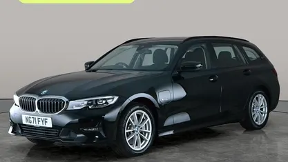 Used BMW 330e Comfort Edition 292 HP (214 kW) 2022 Black Estate
