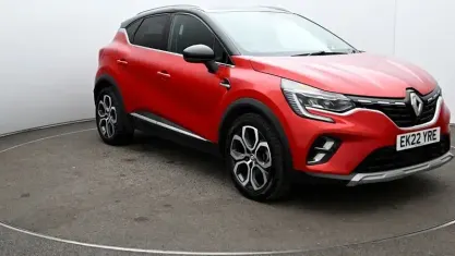 Usado Renault Captur SE 160 HP (117 kW) 2022 Vermelho SUV