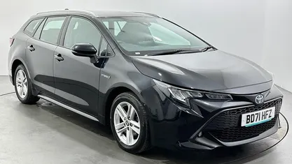 Black Used 2021 Toyota Corolla Estate | £16,091 (Fair price)