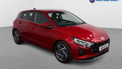 Begagnad Hyundai i20 Premium 101 HK (74 kW) 2025 Röd Halvkombi