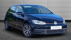 Used 2017 VW Golf VII SE Hatchback | £12,995 (Fair price)