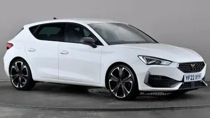 Used Cupra Leon VZ2 245 HP (180 kW) 2022 White Hatchback