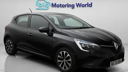Usado Renault Clio V Iconic 90 HP (66 kW) 2022 Preto Citadino