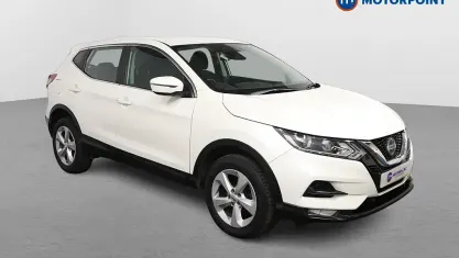Used Nissan Qashqai Acenta Premium 140 HP (102 kW) 2020 White SUV