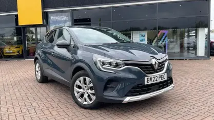 Usado Renault Captur Iconic 143 HP (105 kW) 2022 SUV